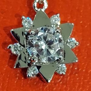 NWOT .925 sterling silver pendant with chain